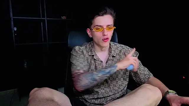 FelixStarkk live cam on StripChat