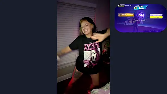 MarlaFknSinger live cam on StripChat