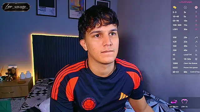 Leo_Savage_ live cam on StripChat