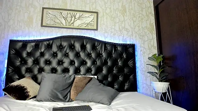 DenzelRios live cam on StripChat