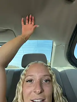 sophie_cute06 (G young) - Stranger massiert meine Brüste