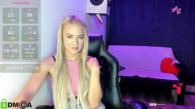 CrystalGirl99 live cam on StripChat