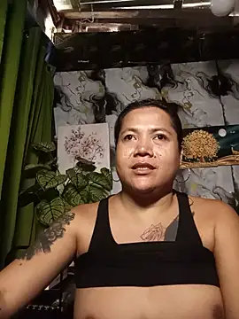 TabooSHOWgirl18 live cam on StripChat