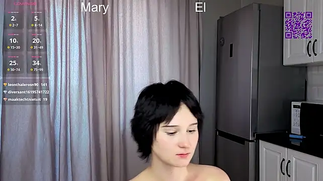 Eniamhaaaaa live cam on StripChat