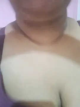 Ravina_patil1 live cam on StripChat