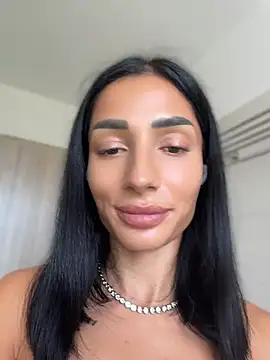 Vicky_luxe