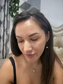 HotXMom_ live cam on StripChat