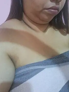 Ravina_patil1 live cam on StripChat