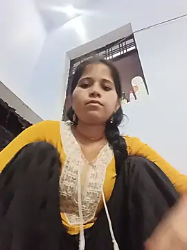 Sanjna_babby live cam on StripChat