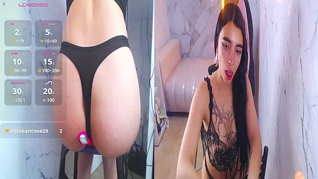Samantha_petite_tf live cam on StripChat