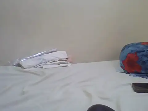 Swt_pie live cam on StripChat
