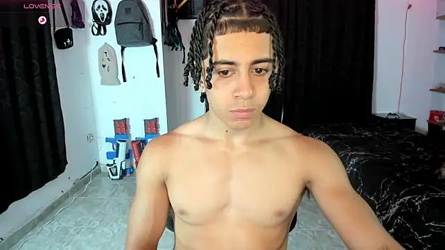 Bradley_Strong live cam on StripChat