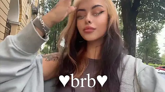 baby__kim live cam on StripChat