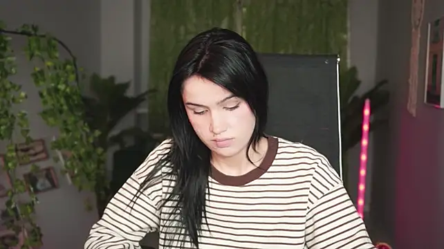 MonicaFarmer live cam on StripChat