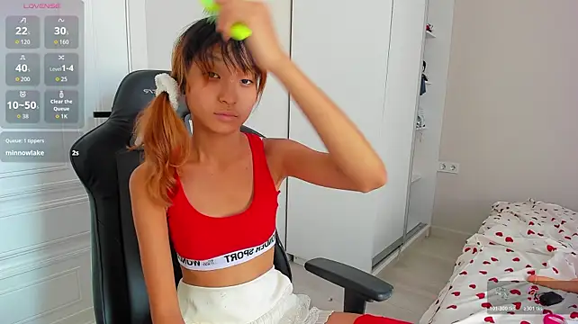 lihnpham live cam on StripChat