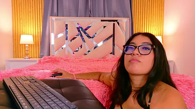 Chagiara641 - Couple webcam sex chat