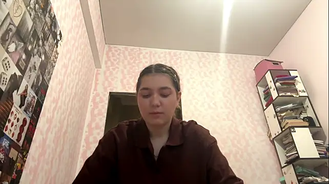 JanineThielman live cam on StripChat