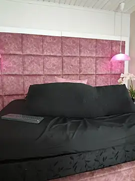 JessieGarvet19 live cam on StripChat