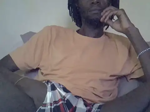 Delicious-D live cam on StripChat