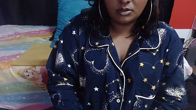 INDIANSIN2 live cam on StripChat