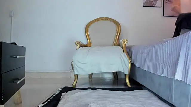 Rossi_ss1 live cam on StripChat
