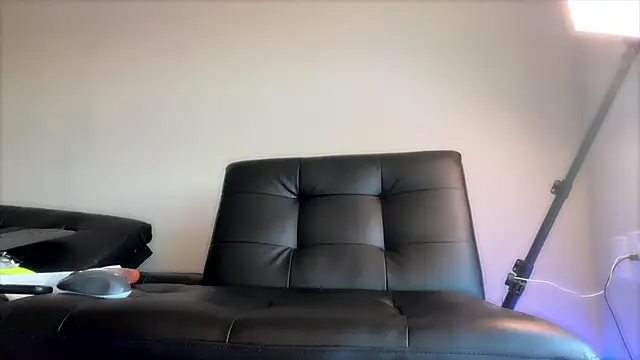 KaiTemptation live cam on StripChat