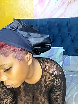 DarkCherryx live cam on StripChat