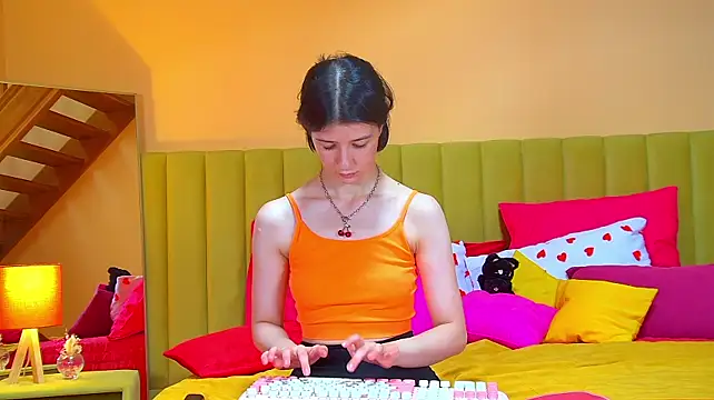 AnneAvelin live cam on StripChat