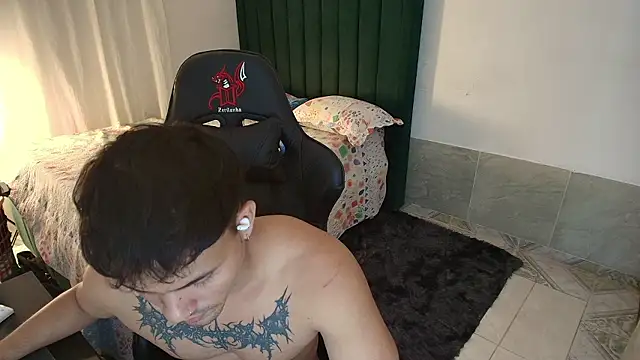 man_dur07 live cam on StripChat
