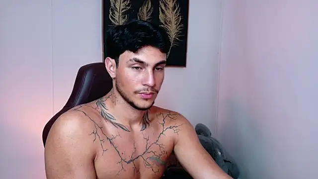 axel_black7 live cam on StripChat