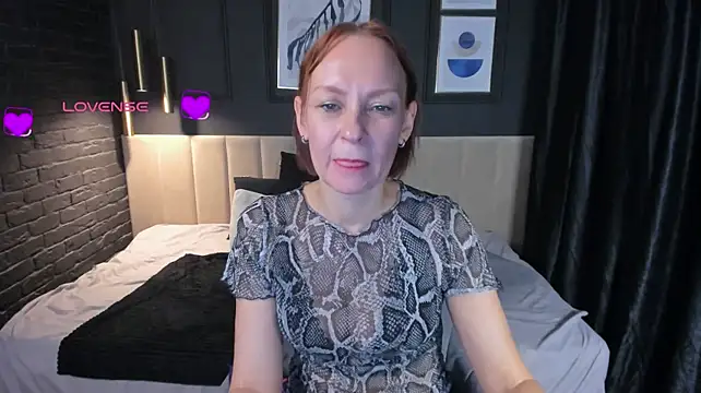 NikaGentle live cam on StripChat