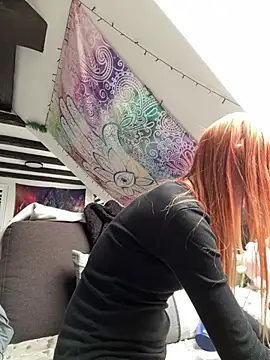 LeylaSquirtyBirty live cam on StripChat