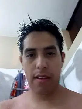 supguyLat live cam on StripChat