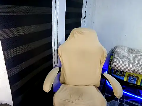 Spicy_RowyCam live sex cam