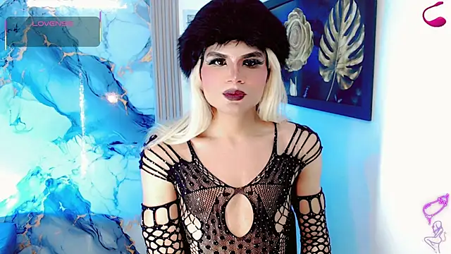 SophiaWild_ live cam on StripChat