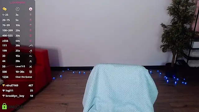 VickyGolden live cam on StripChat