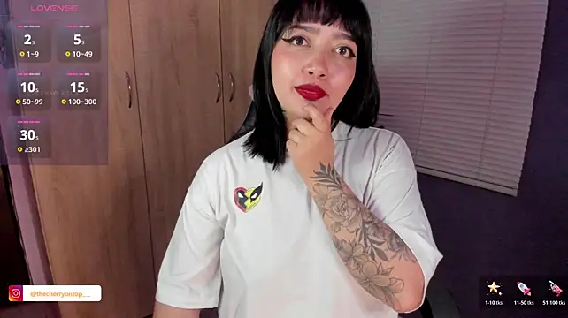 This_is_Kath_ live cam on StripChat