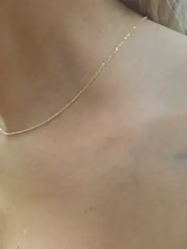 IsabelleEthan live cam on StripChat