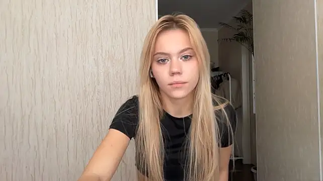 Glamorforyou live cam on StripChat