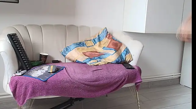 MauroTwin live cam on StripChat