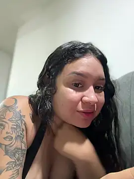 Pretty_Isadora webcam