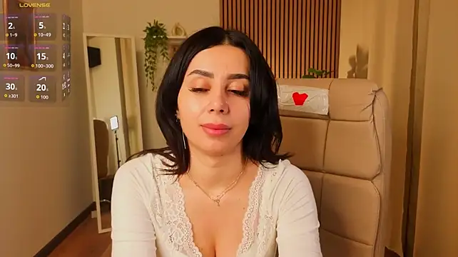 _Ha1ey_ live cam on StripChat