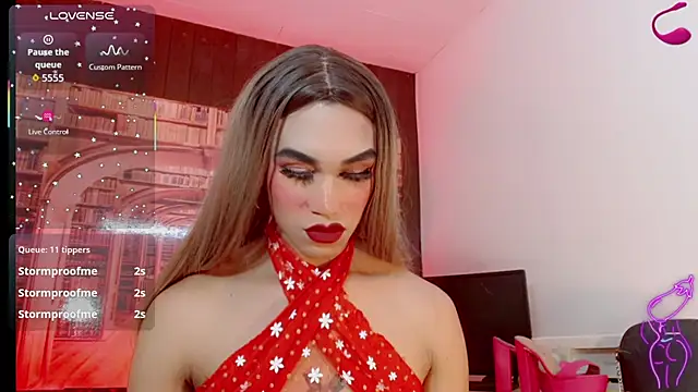 Michell_luxe live cam on StripChat