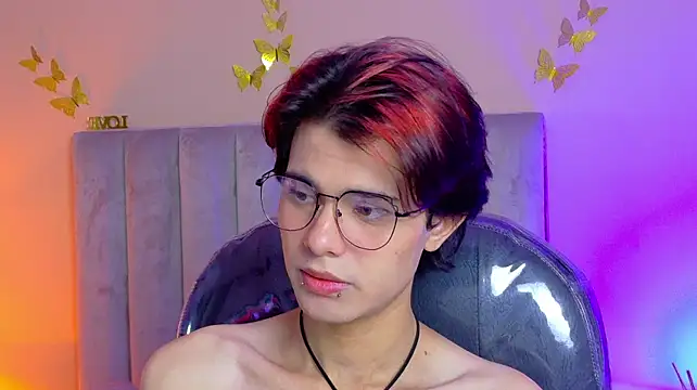 derek_sinn (M twink) - Naked🙈💞