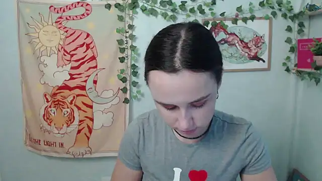 VeryVeryVeryShy_ live cam on StripChat