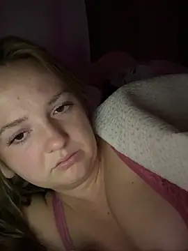bxddgirl live cam on StripChat