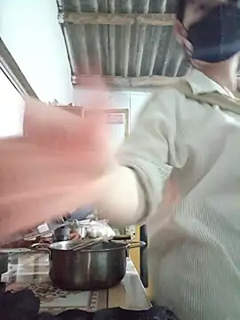 Bong_Hoa live cam on StripChat