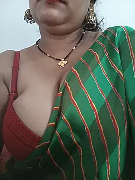 Nyra-23 live cam on StripChat