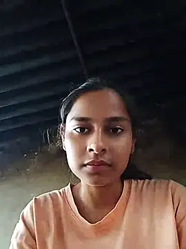 Queen_Simran live cam on StripChat