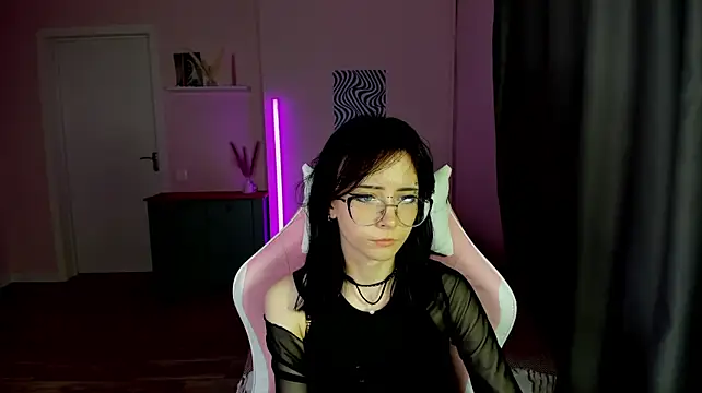 MargoLoooo live cam on StripChat